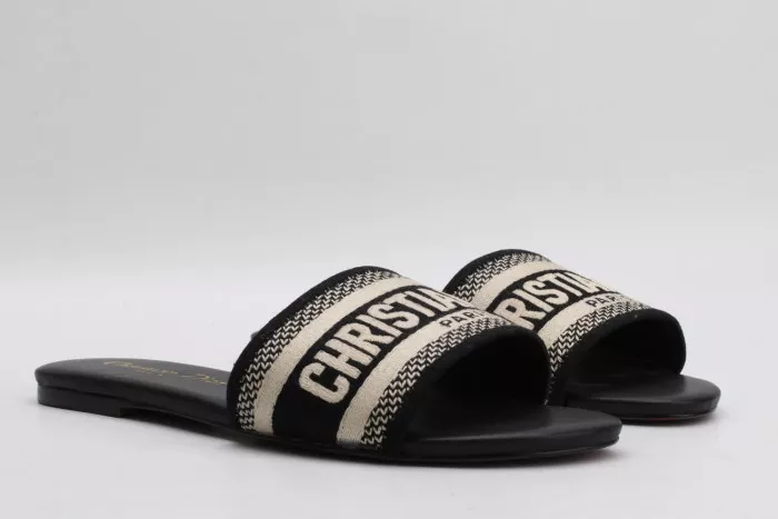 Kick Theory DR SLIPPERS 0116