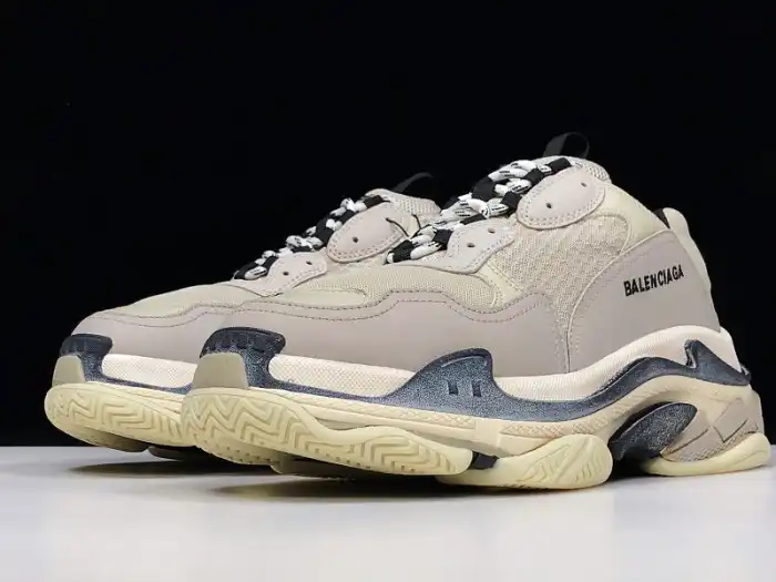 Kicked Out Shoe Store BLCG TRIPLE S TRAINER 'VANILLE' 536737 W09O6 9787 0131