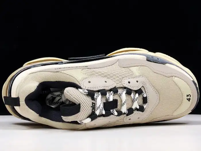 Kicked Out Shoe Store BLCG TRIPLE S TRAINER 'VANILLE' 536737 W09O6 9787 0131