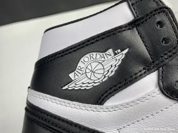 Kick Theory (2014) Jordan 1 Retro White Air Black 555088-010 0223