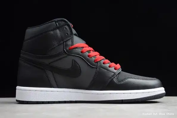 Kicked Out Shoe Store Black 555088-060 Air OG Retro 1 High Jordan Satin 0219